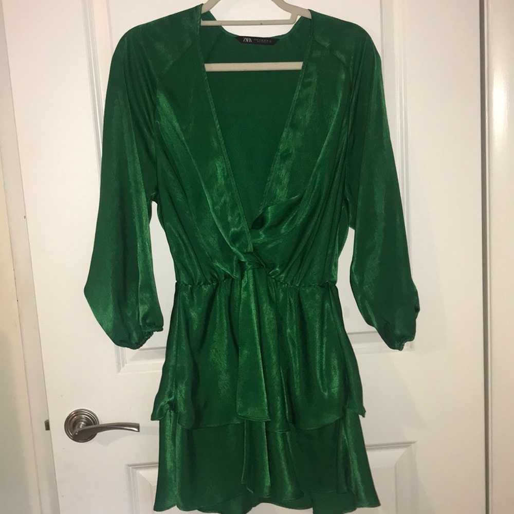 STUNNING Zara Emerald Green Dress